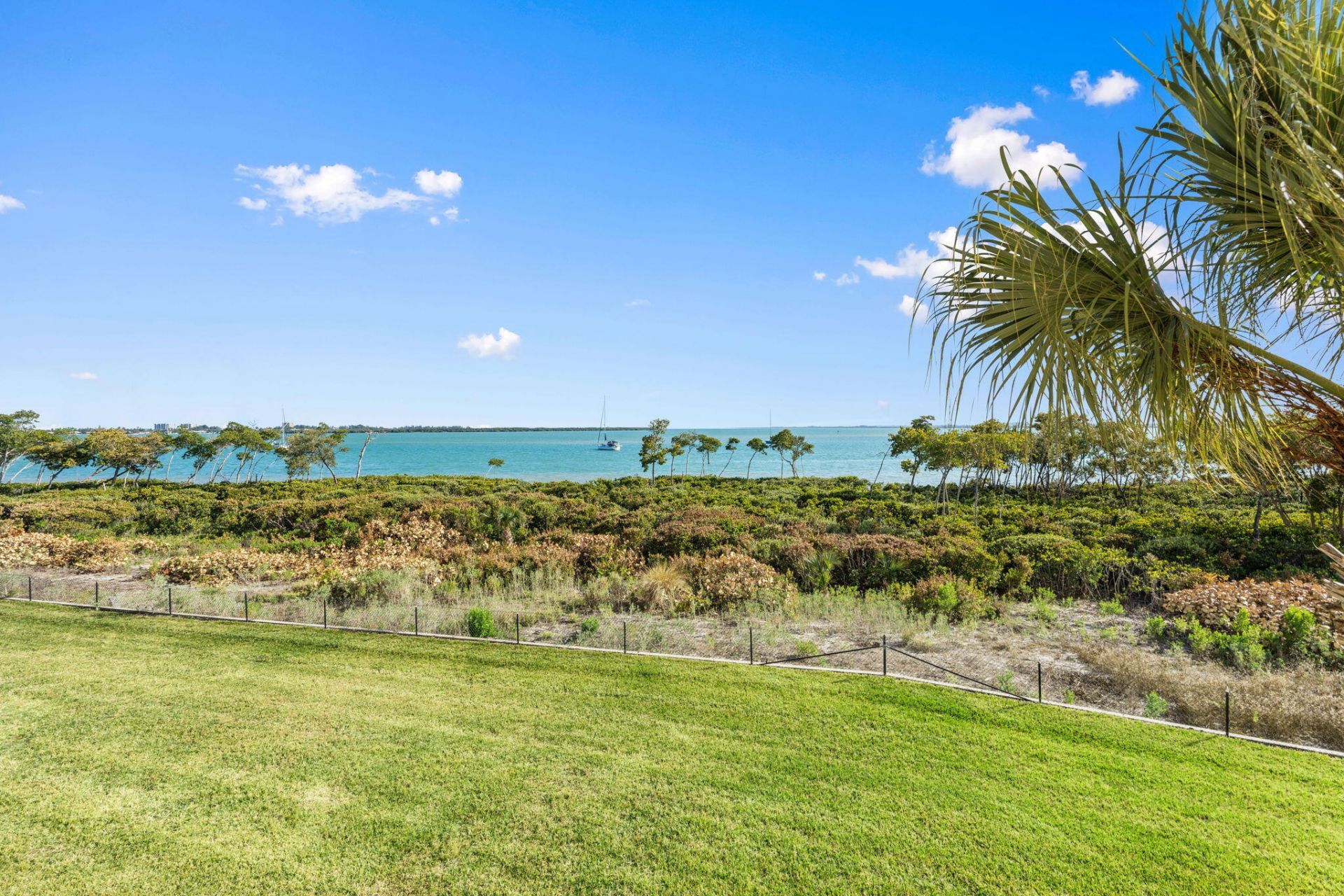 27 Harbour Isle Drive W, Unit 203, Hutchinson Island, FL 34949 Photo