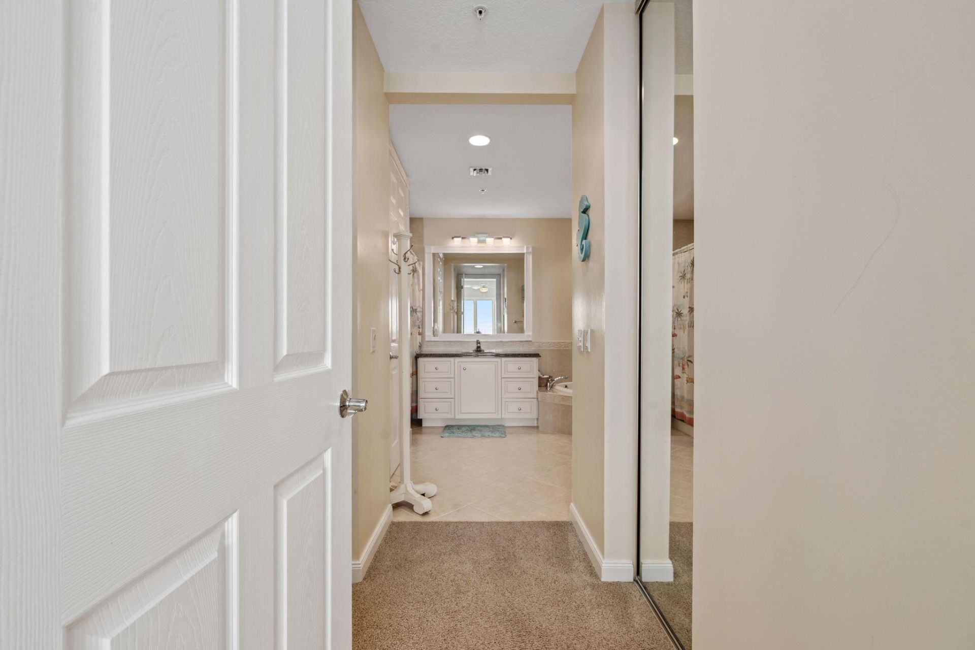 27 Harbour Isle Drive W, Unit 203, Hutchinson Island, FL 34949 Photo