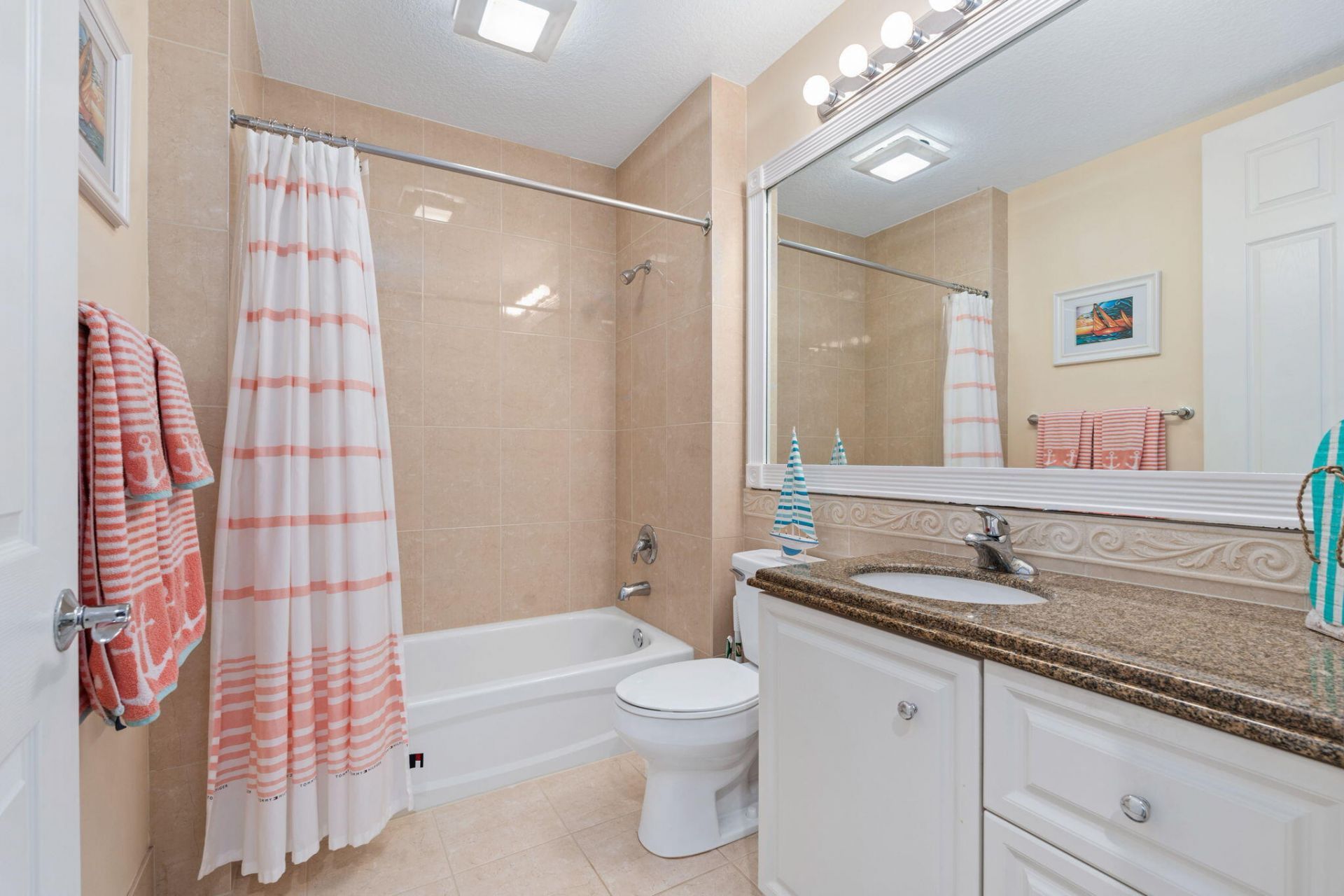 27 Harbour Isle Drive W, Unit 203, Hutchinson Island, FL 34949 Photo