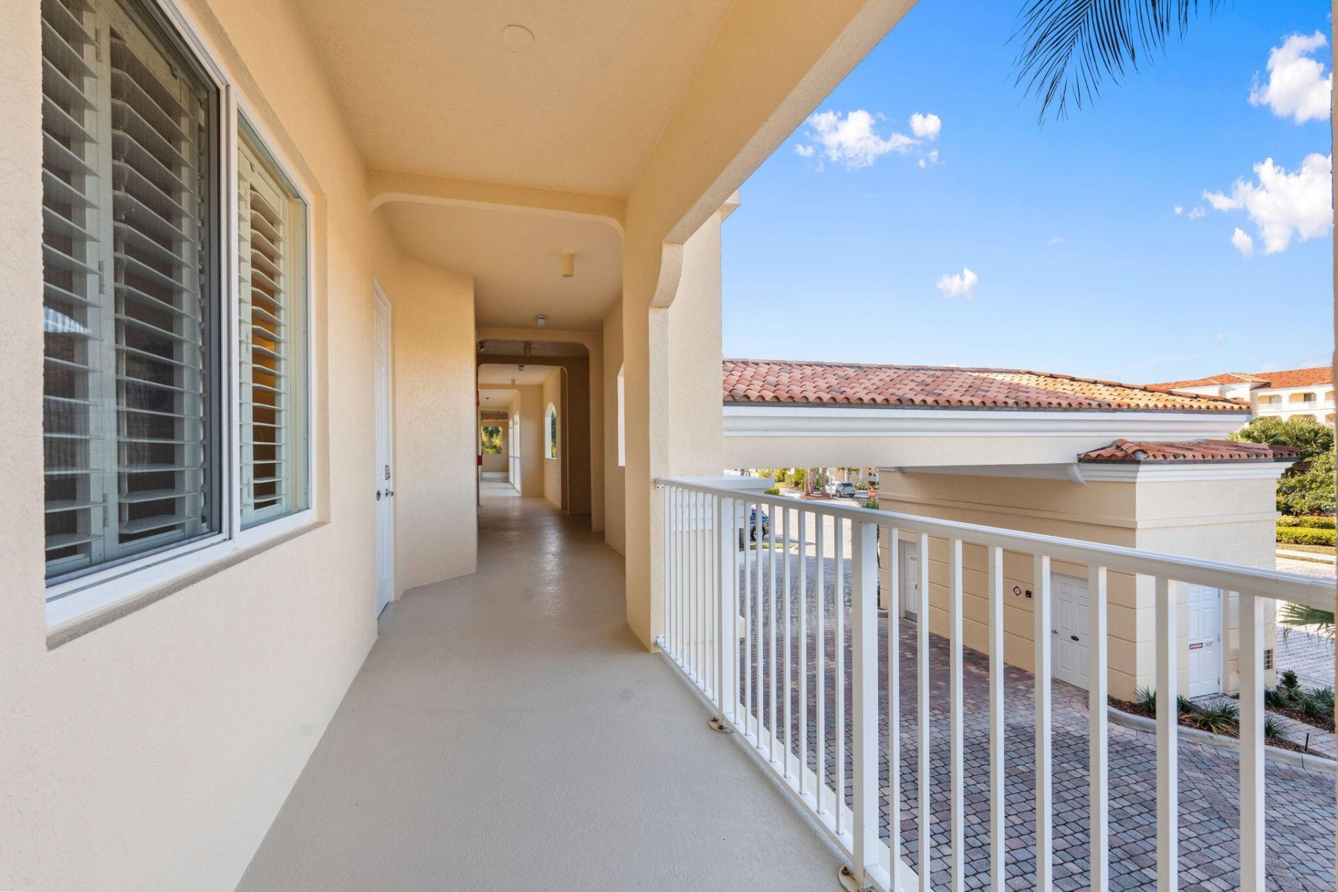 27 Harbour Isle Drive W, Unit 203, Hutchinson Island, FL 34949 Photo