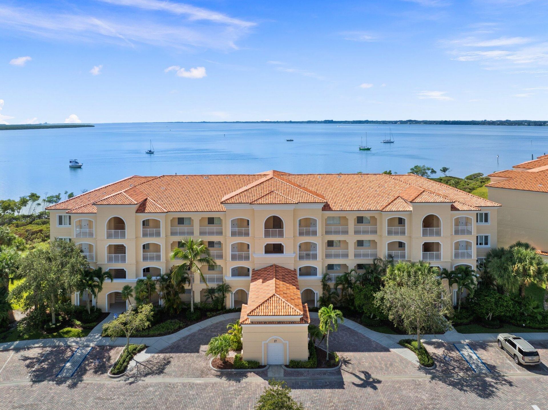 27 Harbour Isle Drive W, Unit 203, Hutchinson Island, FL 34949 Photo