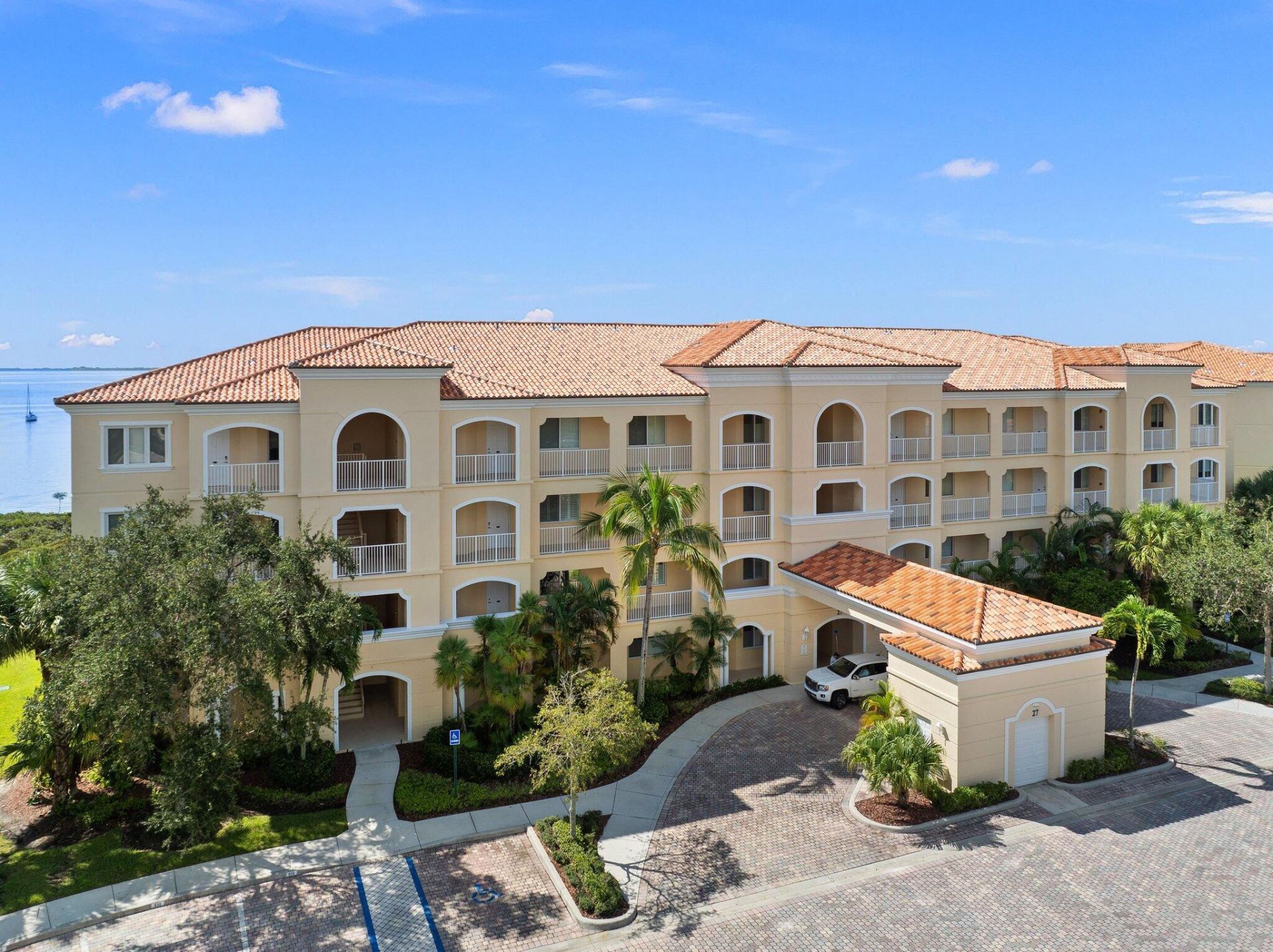 27 Harbour Isle Drive W, Unit 203, Hutchinson Island, FL 34949 Photo