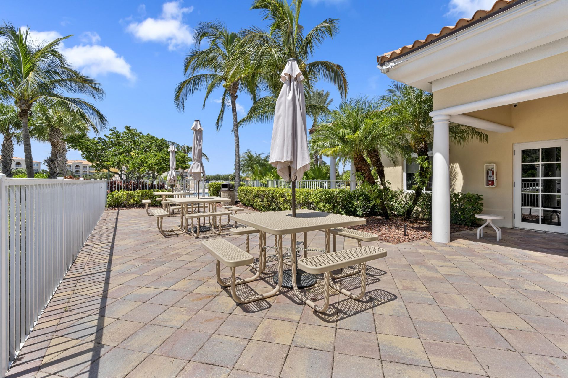 27 Harbour Isle Drive W, Unit 203, Hutchinson Island, FL 34949 Photo