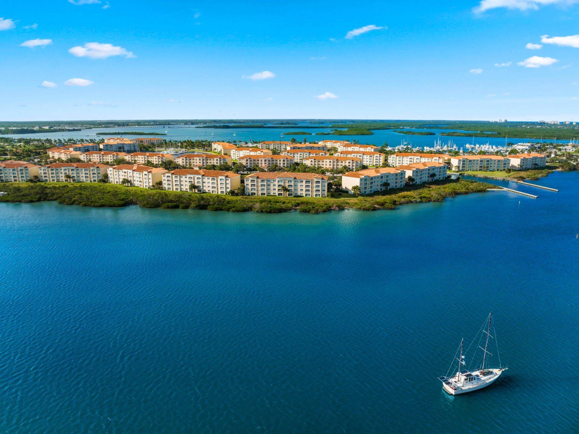 27 Harbour Isle Drive W, Unit 203, Hutchinson Island, FL 34949 Photo