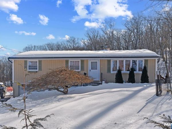 11 Glenn, FREDON, NJ 07860