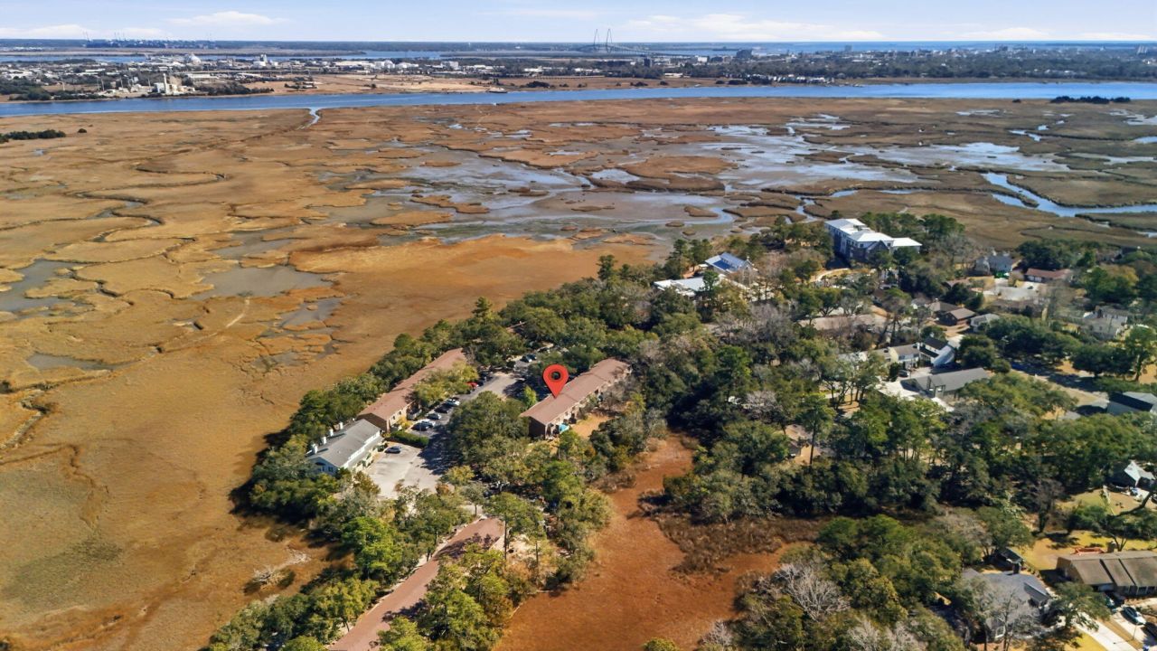 308 Saint Charles Court Photo 28