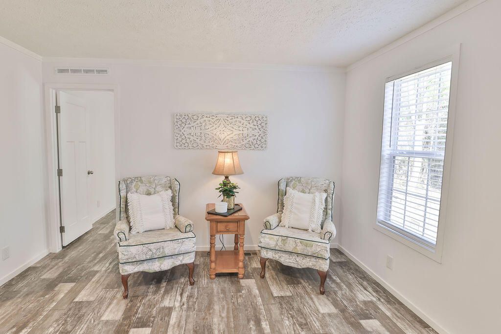 1020 Universal Circle Photo 15