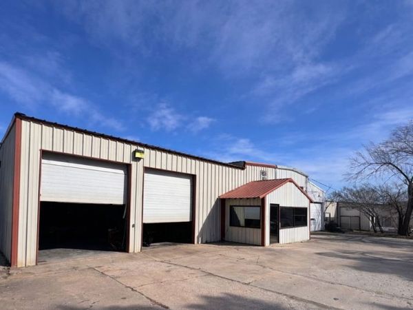 519 Main Street , Huntsville, AR 72740