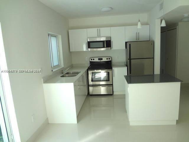 6891 Bay Dr, Unit 102, Miami Beach, FL 33141 Photo