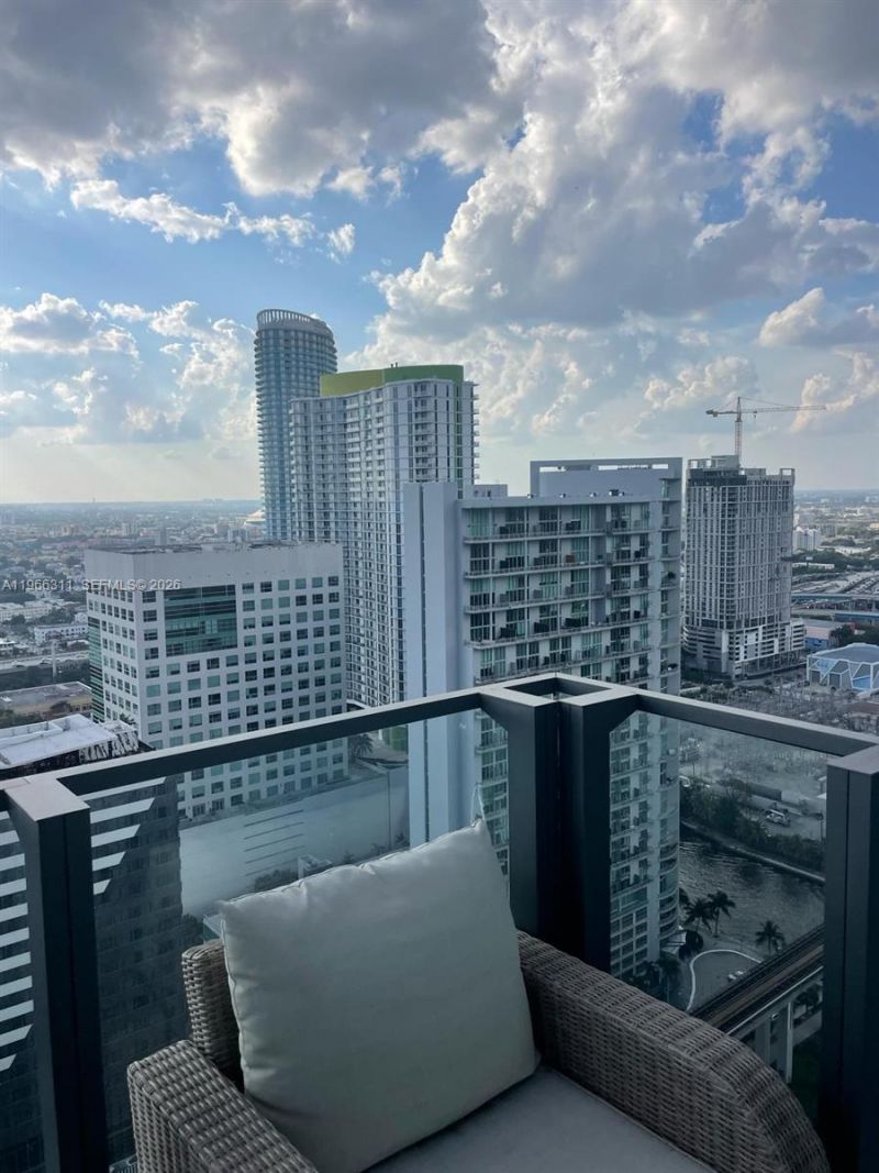 88 SW 7th St, Unit 3006, Miami, FL 33130 Photo