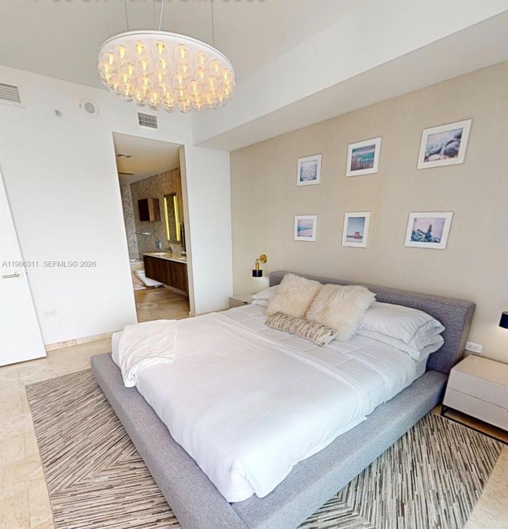 88 SW 7th St, Unit 3006, Miami, FL 33130 Photo