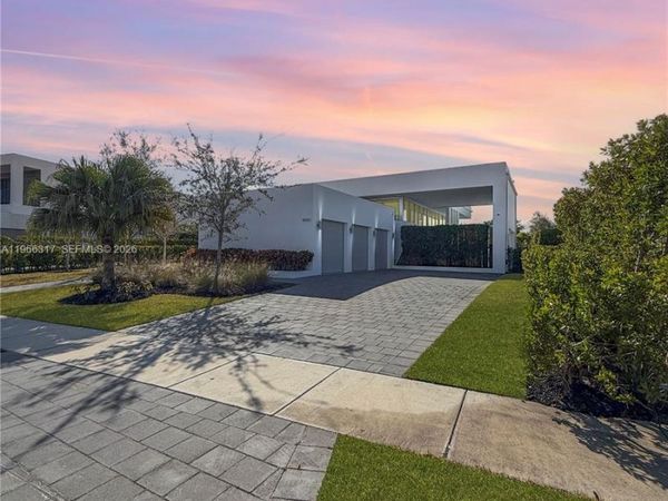 16582 S Botaniko Dr S , Weston, FL 33326