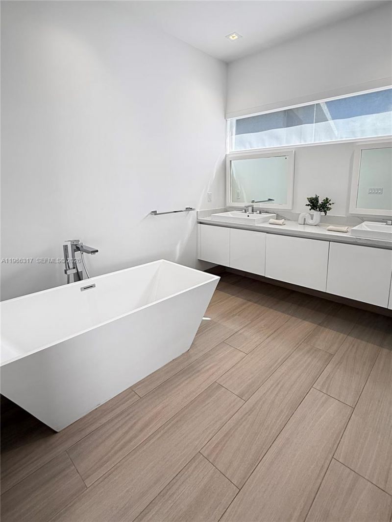 16582 S Botaniko Dr S , Weston, FL 33326 Photo