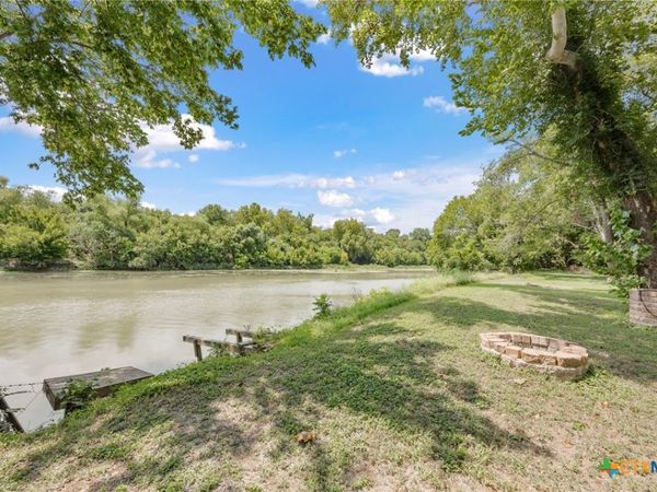 315 Riverwood Drive, Bastrop, TX 78602