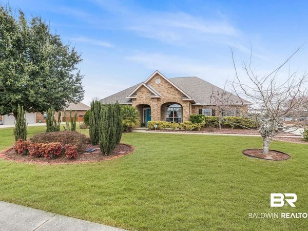 630 Royal Troon Circle, Gulf Shores, AL 36542