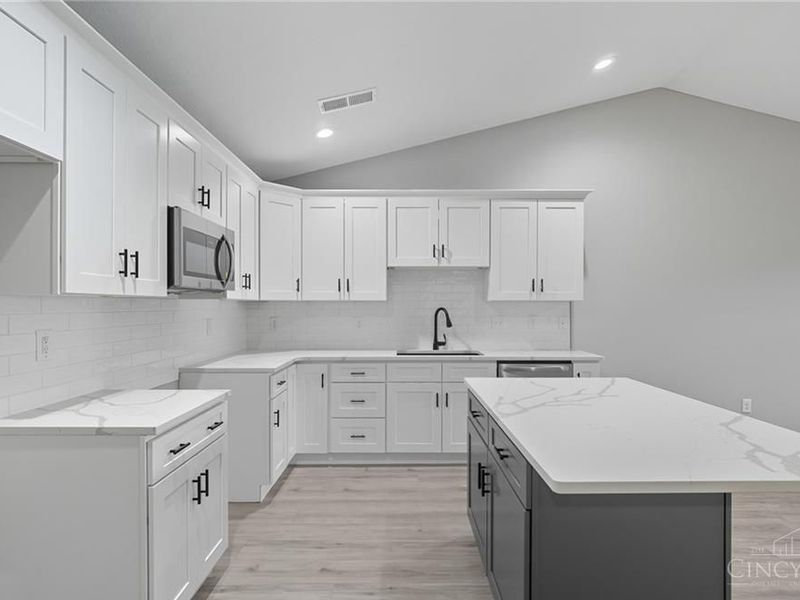 25 Timber Creek Drive, Carlisle, OH 45005 Photo 9