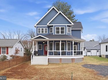 126 4TH STREET, COLONIAL BEACH, VA 22443