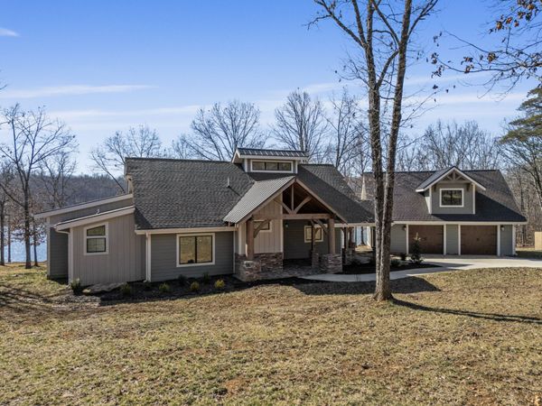 722 Hemlock Ln, Spencer, TN 38585