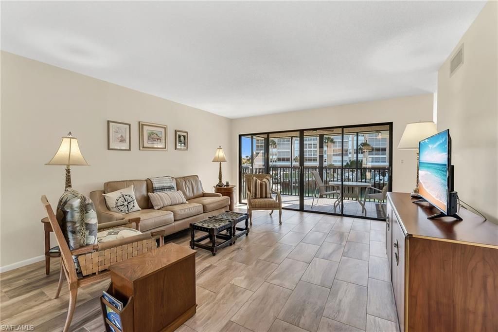 881 Panama Ct, Unit 202, Marco Island, FL 34145 Photo
