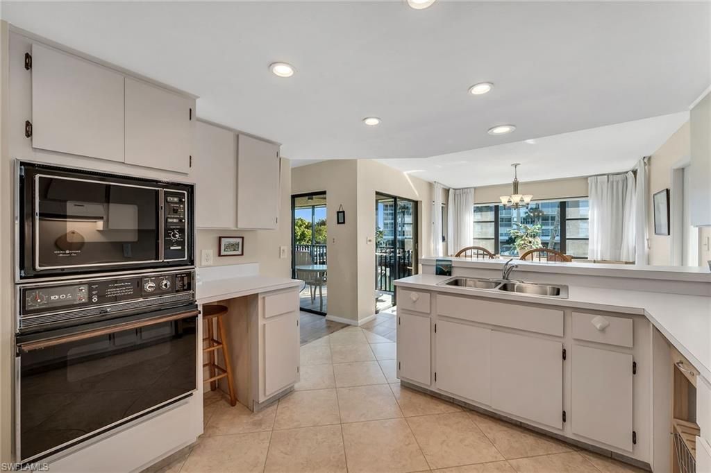 881 Panama Ct, Unit 202, Marco Island, FL 34145 Photo