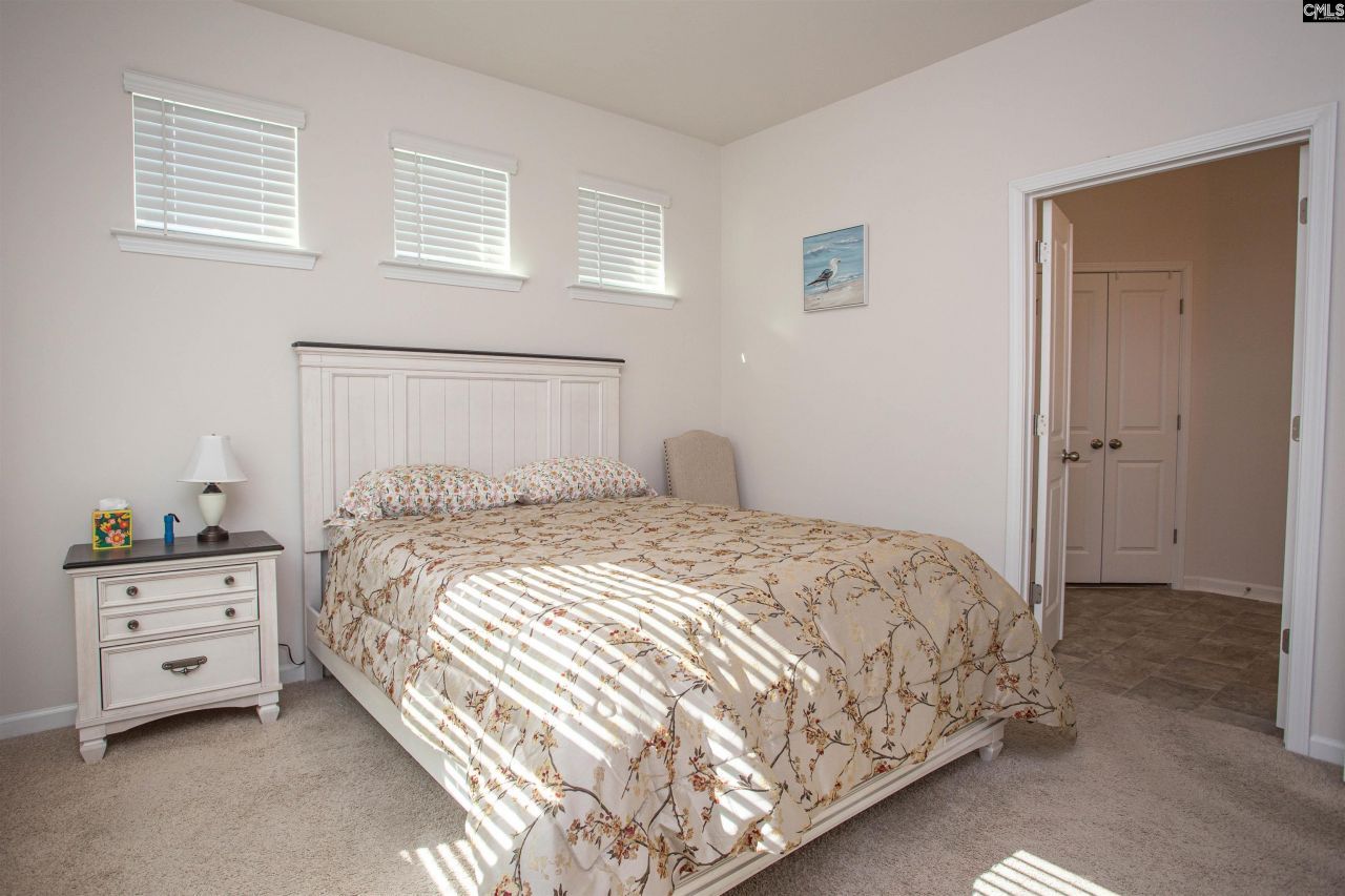 23 Beechnut Street Photo 14