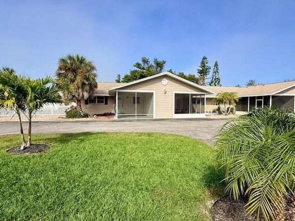 420 FIREHOUSE COURT, Unit 10, LONGBOAT KEY, FL 34228