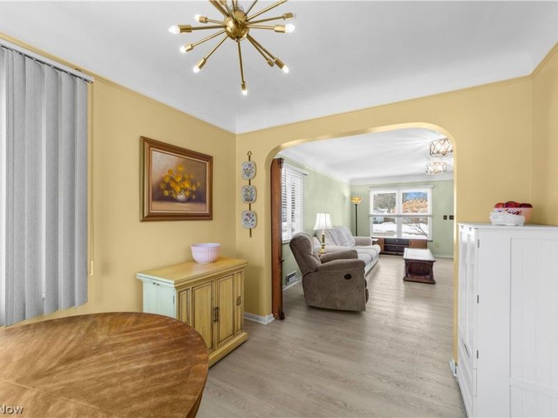 6370 Stratford Drive, Cleveland, OH 44130 Photo 8