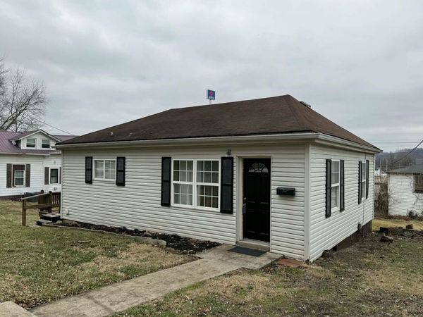 903 Honeysuckle , Catlettsburg, KY 41129