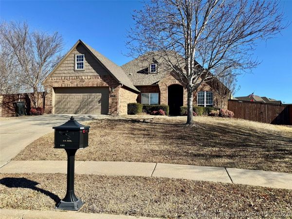 4405 N Oak Avenue , Broken Arrow, OK 74012