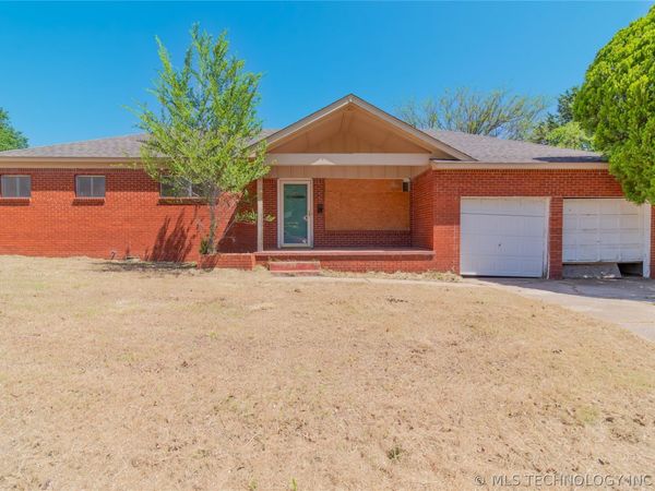 205 W Oak Street , Drumright, OK 74030