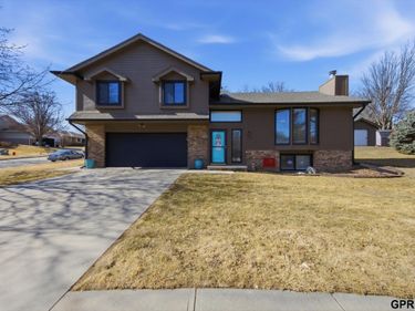 402 Maple Drive, Treynor, IA 51575