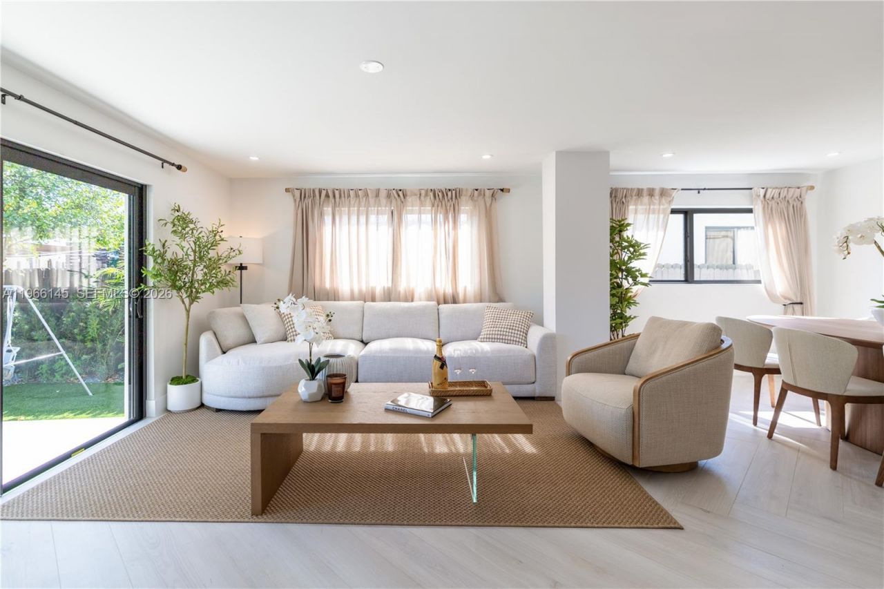 1420 SW 17th St , Miami, FL 33145 Photo