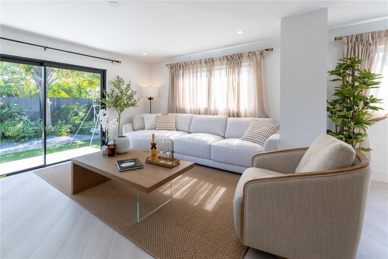 1420 SW 17th St , Miami, FL 33145 Photo