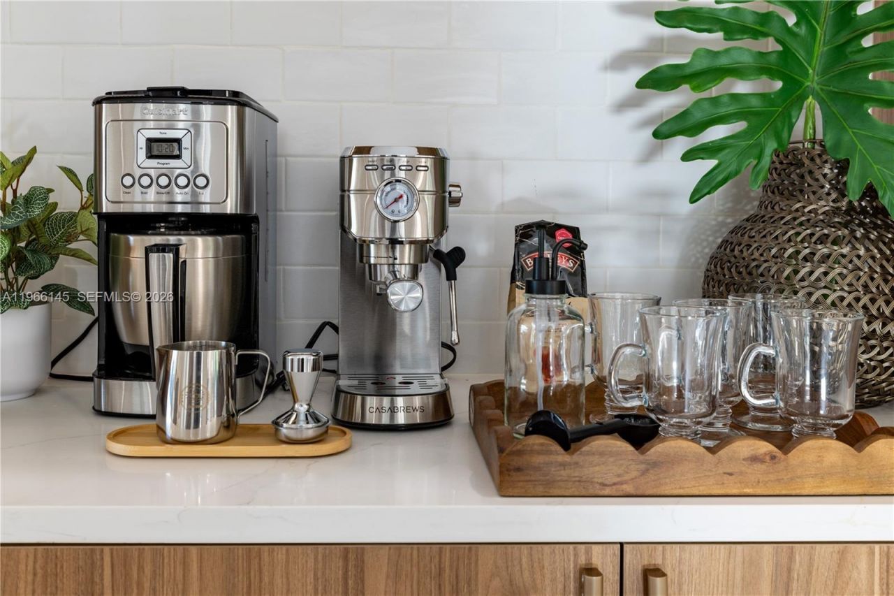 1420 SW 17th St , Miami, FL 33145 Photo