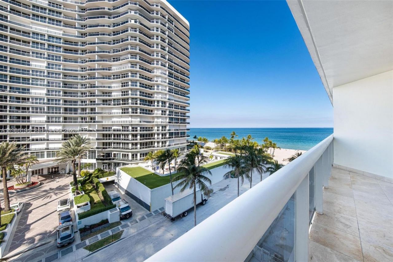 9595 Collins Ave, Unit N6-J, Surfside, FL 33154 Photo