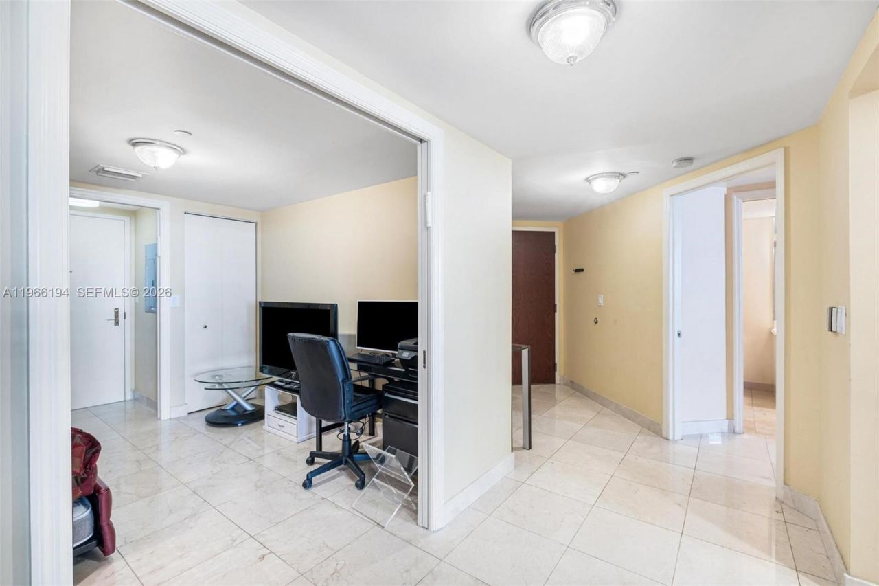 9595 Collins Ave, Unit N6-J, Surfside, FL 33154 Photo