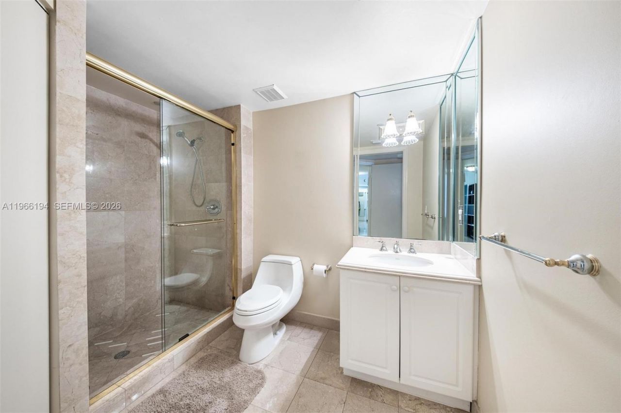 9595 Collins Ave, Unit N6-J, Surfside, FL 33154 Photo