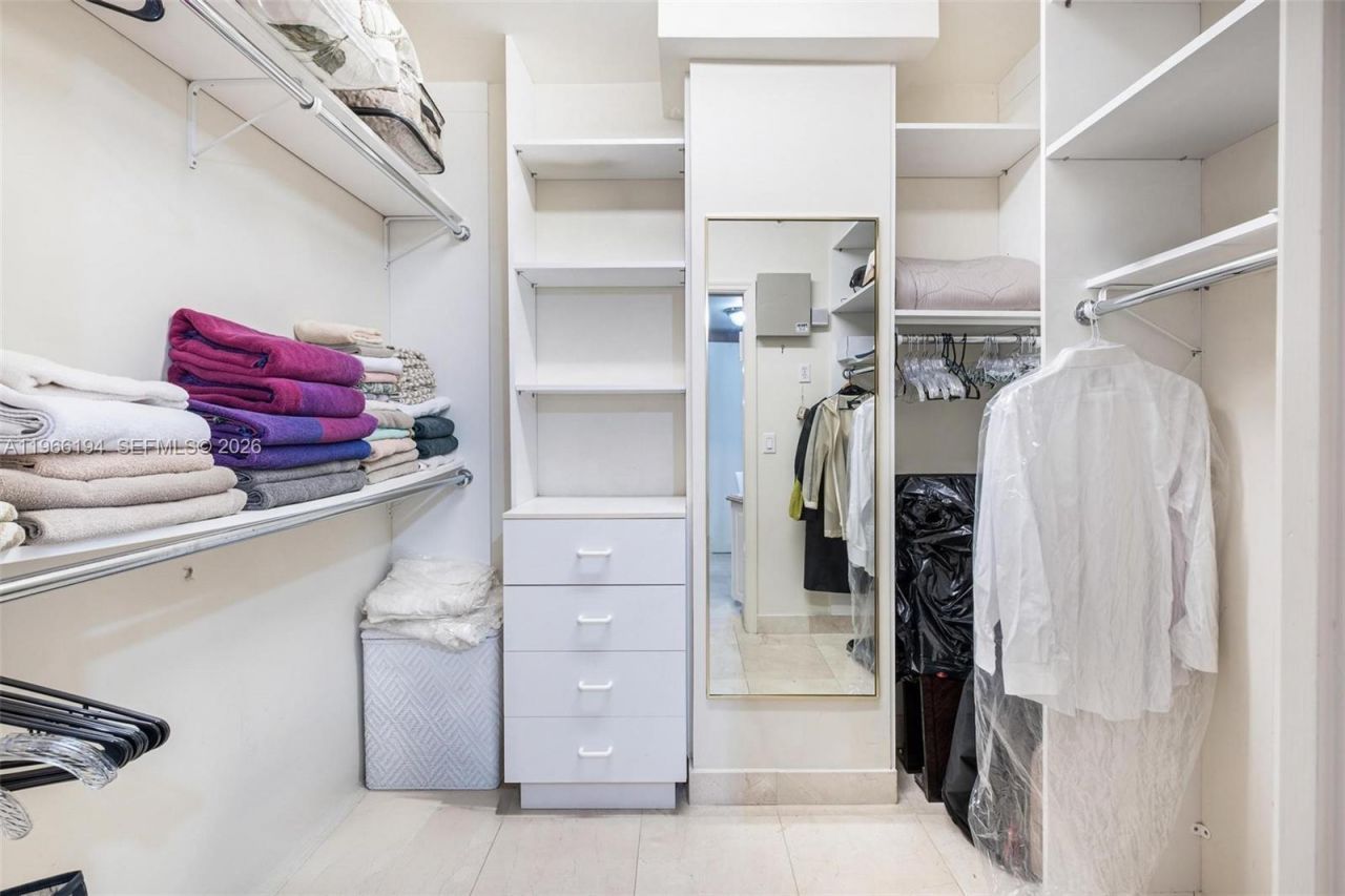 9595 Collins Ave, Unit N6-J, Surfside, FL 33154 Photo