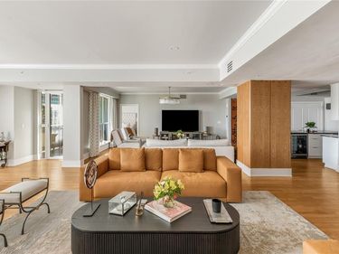 3401 Lee Parkway, Unit 404, Dallas, TX 75219