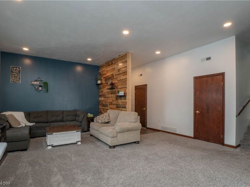 240 Winkler Drive, Wooster, OH 44691 Photo 18