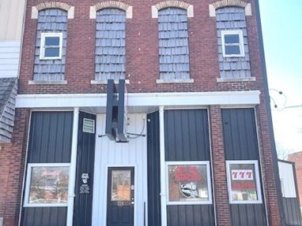 114 E Market Street, Sidell, IL 61876