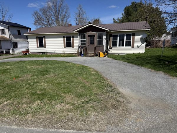 7 Mcmanus Street, Washburn, ME 04786