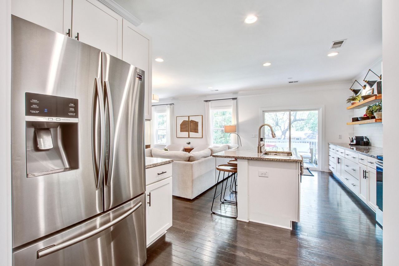 914 Dill Avenue Photo 6