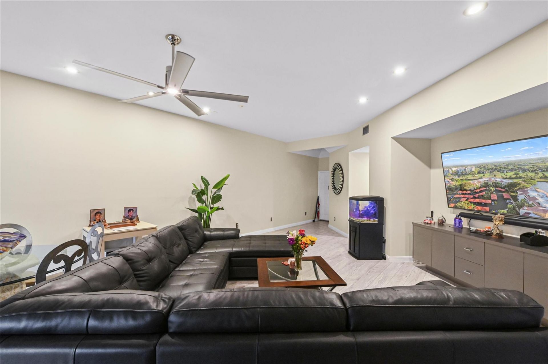 7520 La Paz Boulevard, Unit 306, Boca Raton, FL 33433 Photo