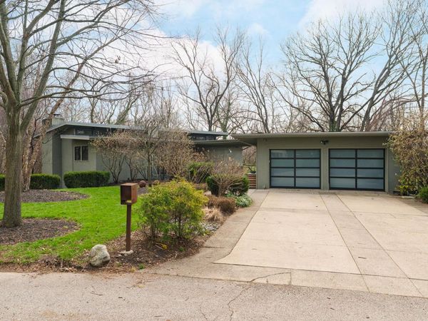 2837 Canterbury Lane, Columbus, OH 43221