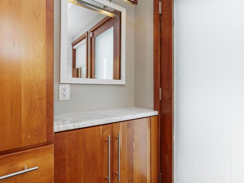 2837 Canterbury Lane, Columbus, OH 43221 Photo 35