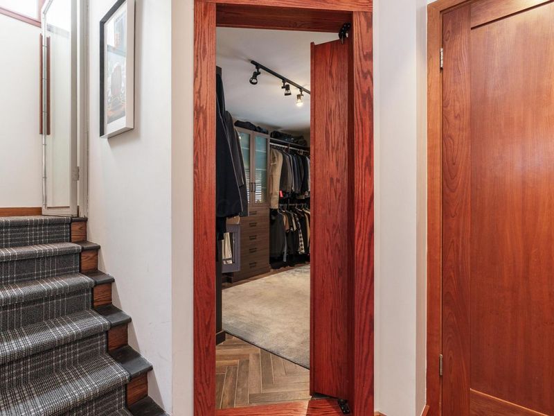 2837 Canterbury Lane, Columbus, OH 43221 Photo 38