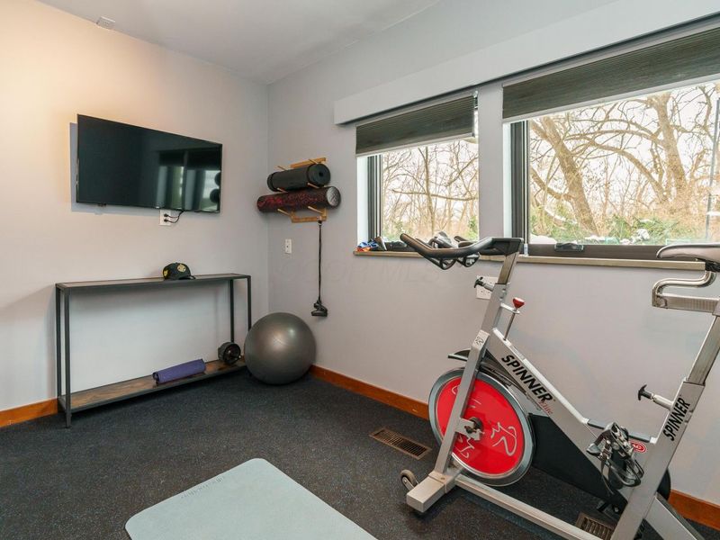 2837 Canterbury Lane, Columbus, OH 43221 Photo 45