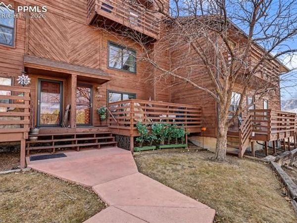 2389 Stepping Stones Way, Colorado Springs, CO 80904