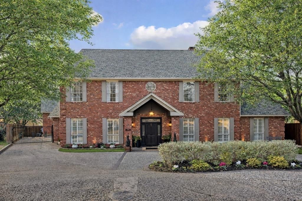 9809 Church Circle, Dallas, TX 75238 Main Photo